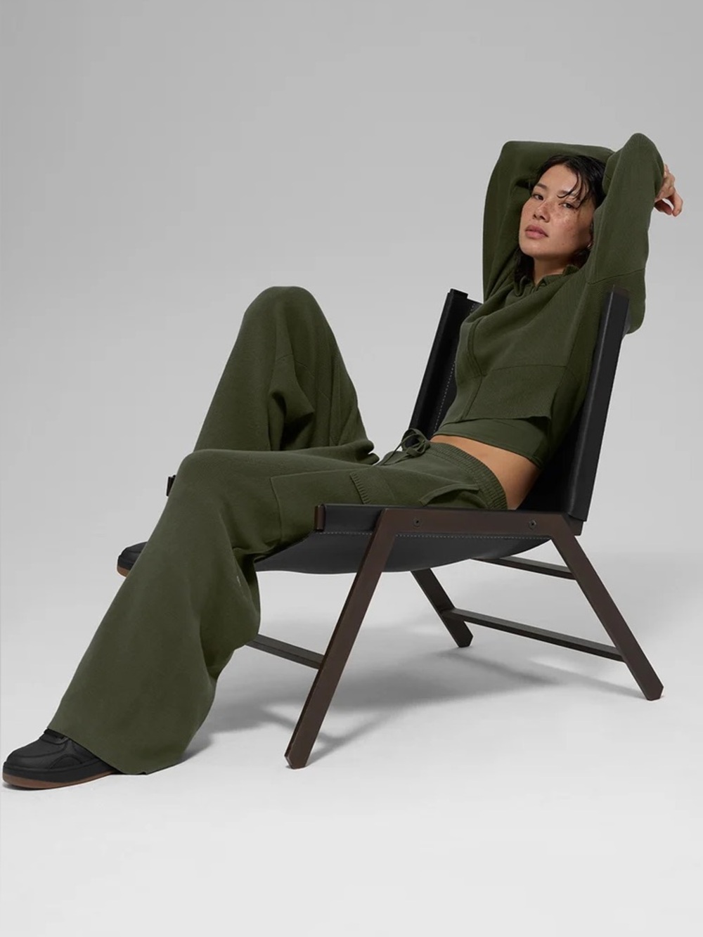 NWT Alo Yoga knit high-waist cargo pant- green olive #2 of 2